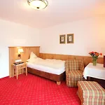 Parkhotel Seefeld 4*