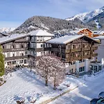 Parkhotel Seefeld 호텔 4*