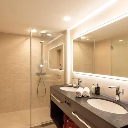 Parkhotel Seefeld 4*