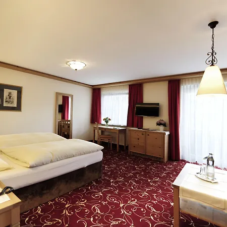 Parkhotel Seefeld 4*