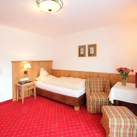 Parkhotel Seefeld 4*