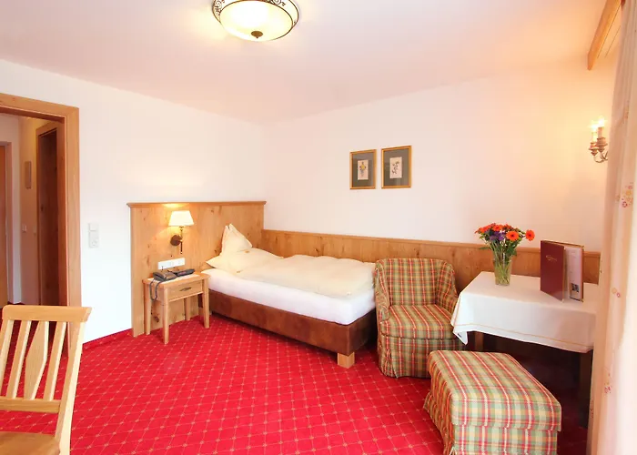 Parkhotel Seefeld 4*