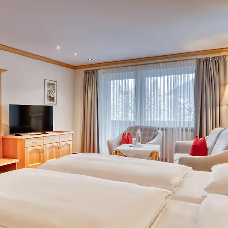 Parkhotel Seefeld 4*